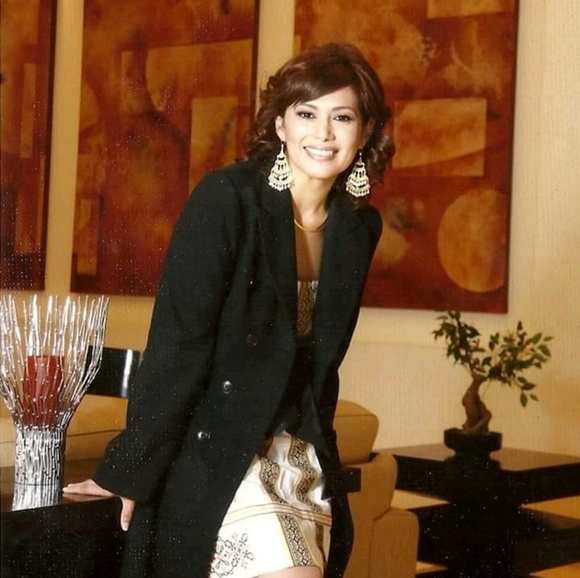 Meet your Posher, Raquel - Picture 1 of 1